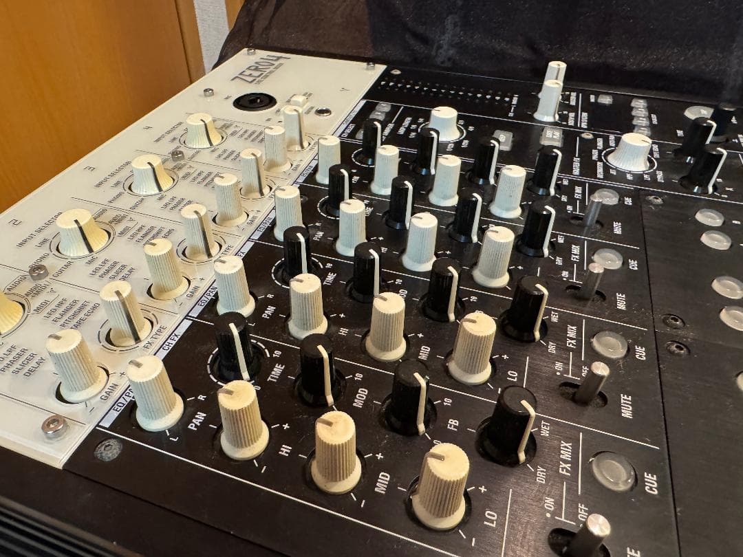 ※ジャンク※ KORG ZERO4 DJミキサー[傷/汚れ有り]