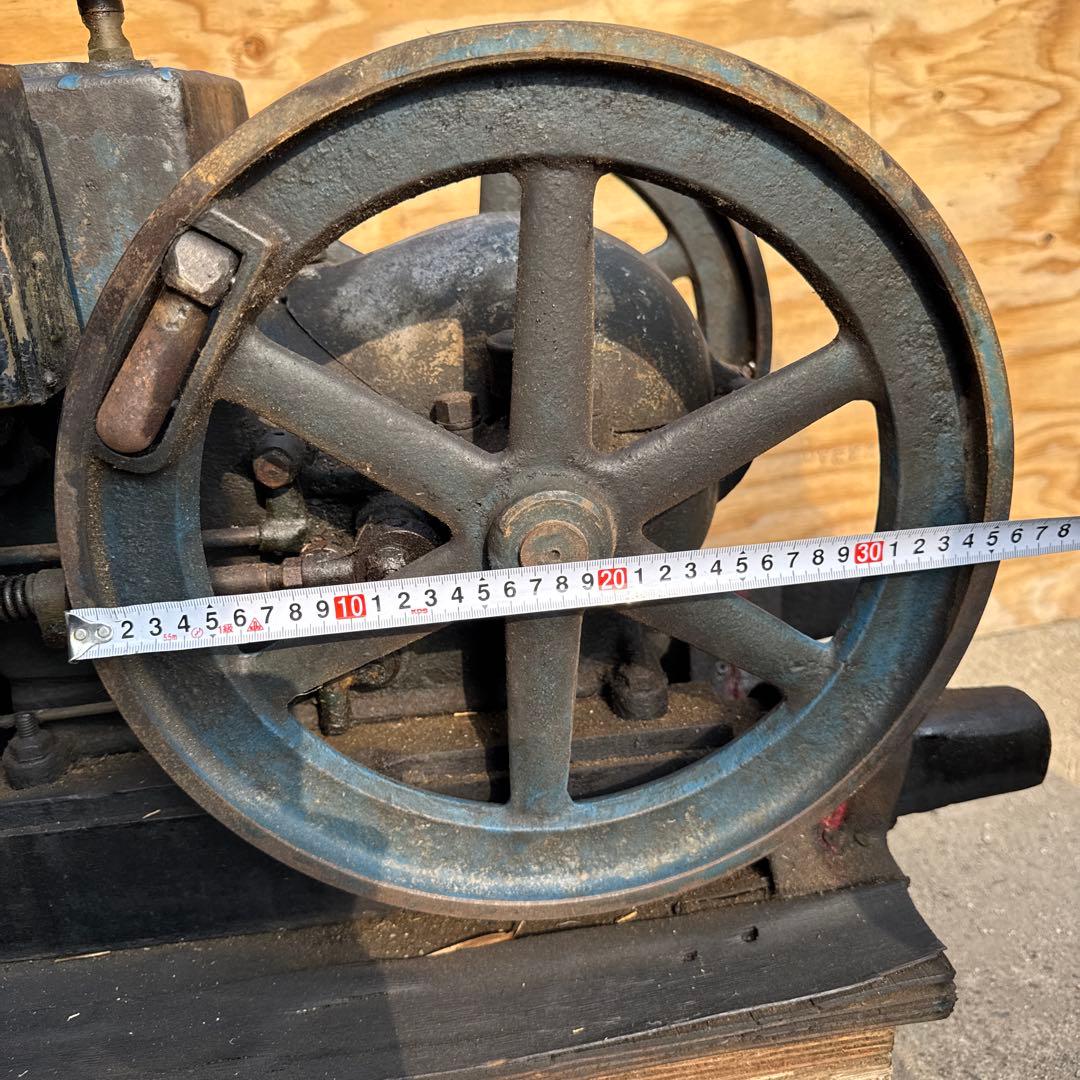 タコマ製　箱マグ　レトロな古い石油発動機エンジン