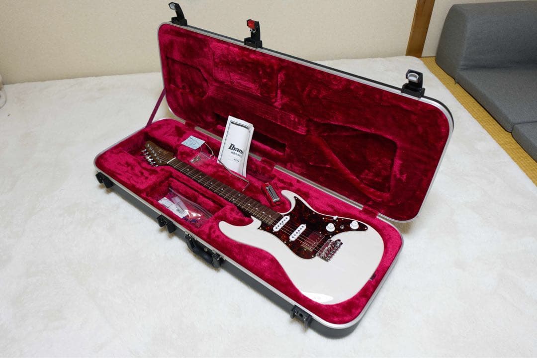 ギター Ibanez Prestige AZ2204N-AWH