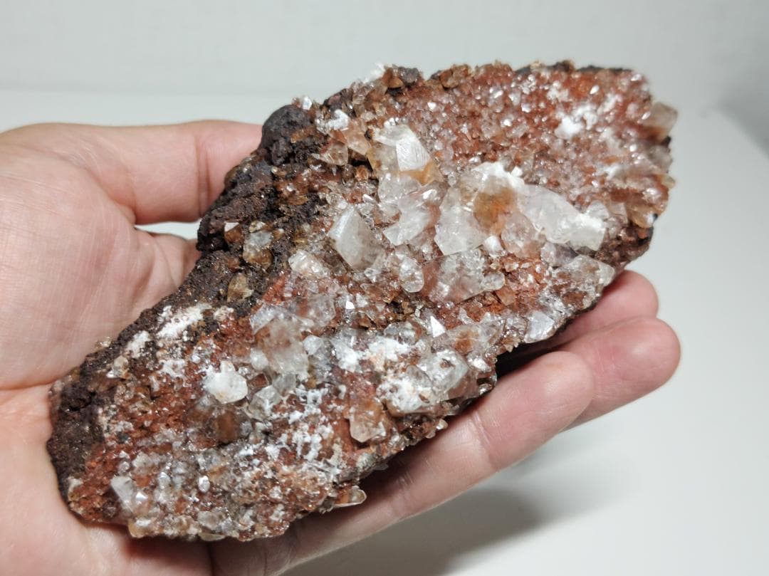 ヘマタイトインクォーツ 663g 水晶 フローライト 原石 鑑賞石 自然石 鉱物