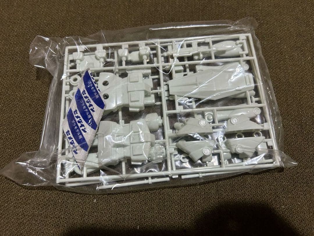 ②【1/144】バンダイ ガンダム 【説明書2枚/サーベル2本】 旧キット