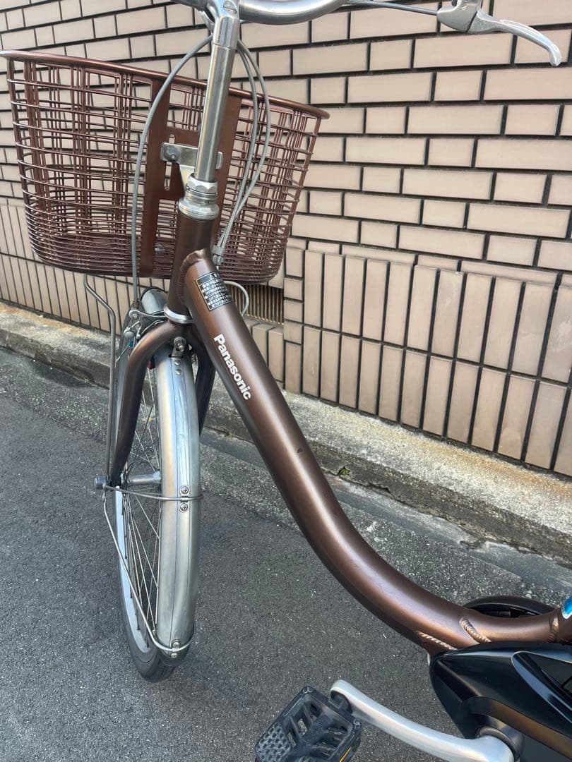 ブラウン 電動アシスト自転車 前バスケット付き