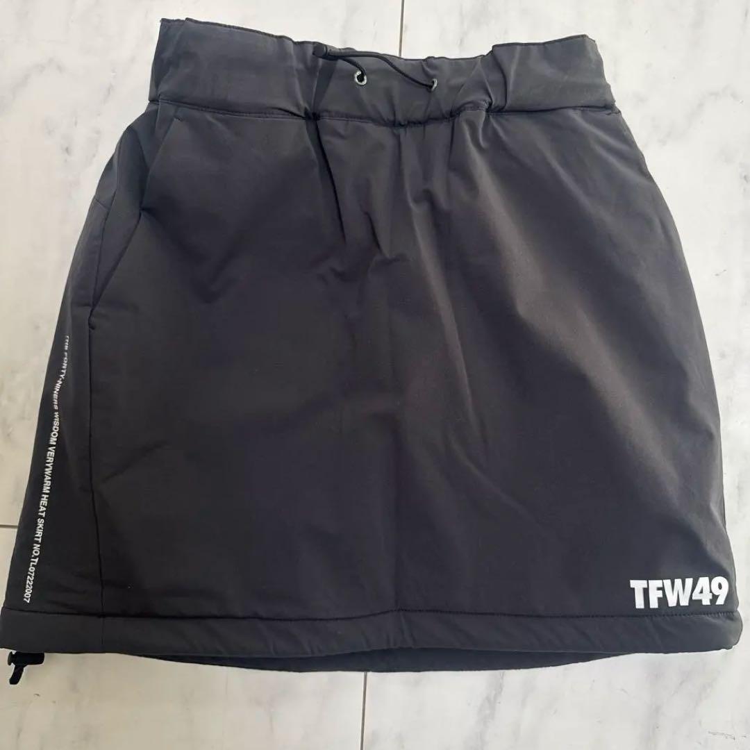 値下げ　TFW49 レディースリバーシブルスカート ブラック グレー ピンク