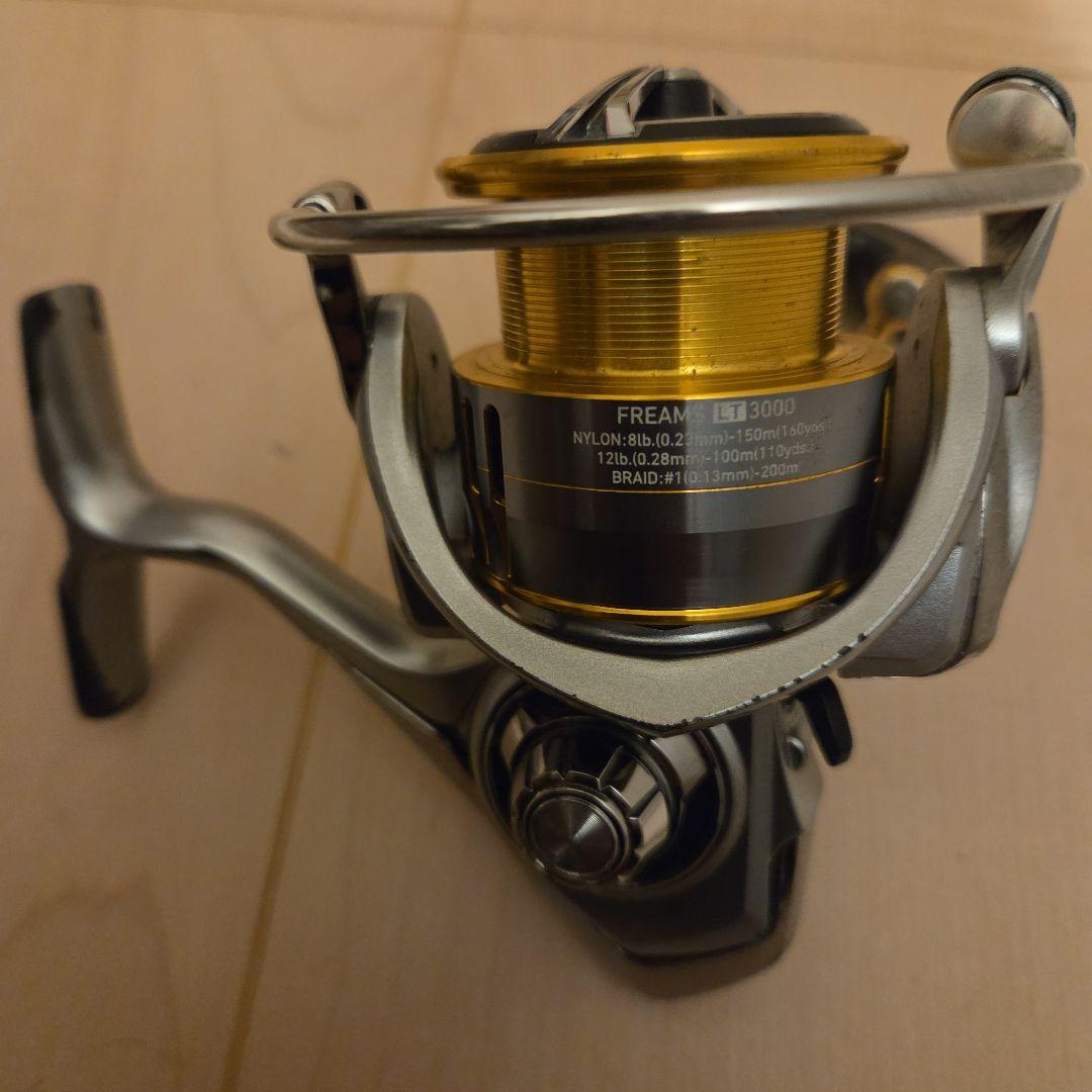 ★早い者勝ち　中古品　送料無料　DAIWA　FRAMS LT3000　１ケ★