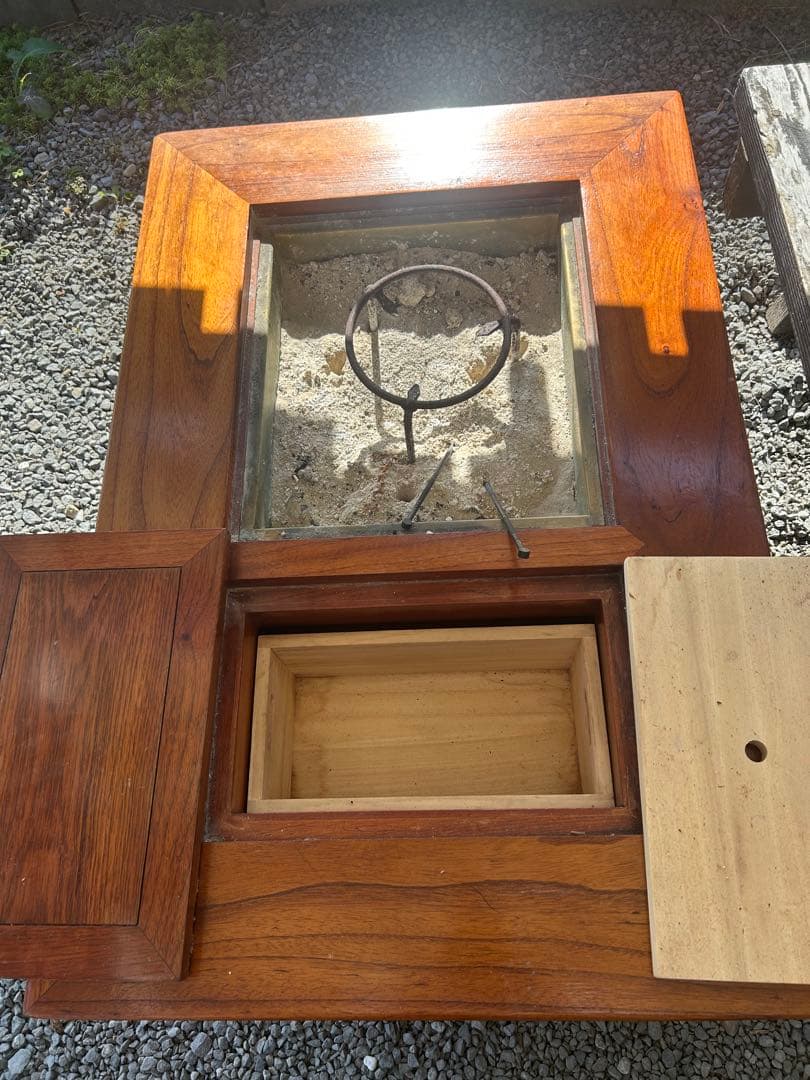 囲炉裏付き木製座卓