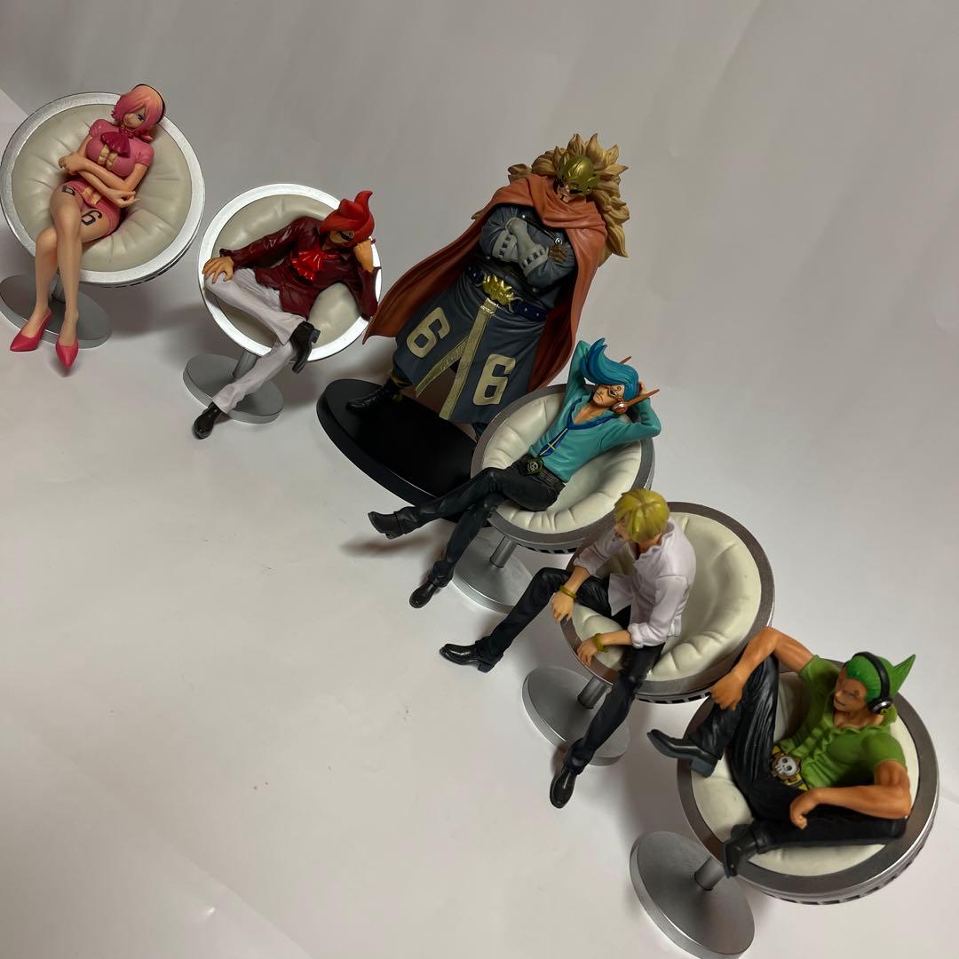 ワンピース vinsmoke family ヴィンスモークファミリーフィギュア