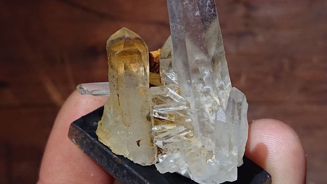 国産水晶のクラスター 希少品 美品