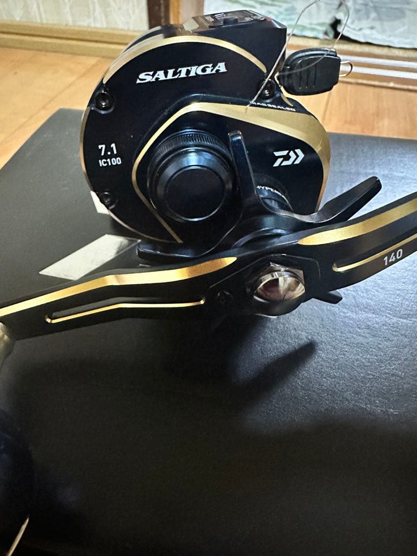 か*ず様 Daiwa ソルティガ　 IC100 H-DHベイトリール美品