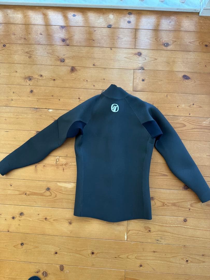 RINCON タッパー フルジップ　Ｌ－Ｒ