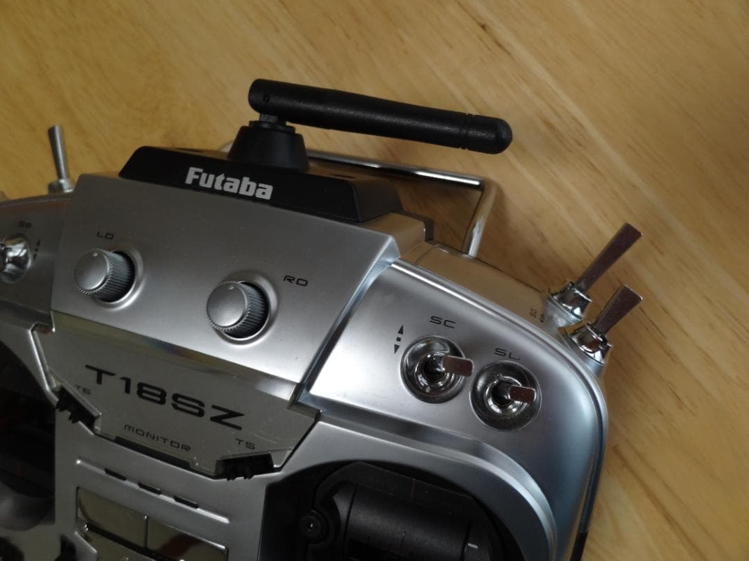 Futaba フタバ T18SZ 送信機