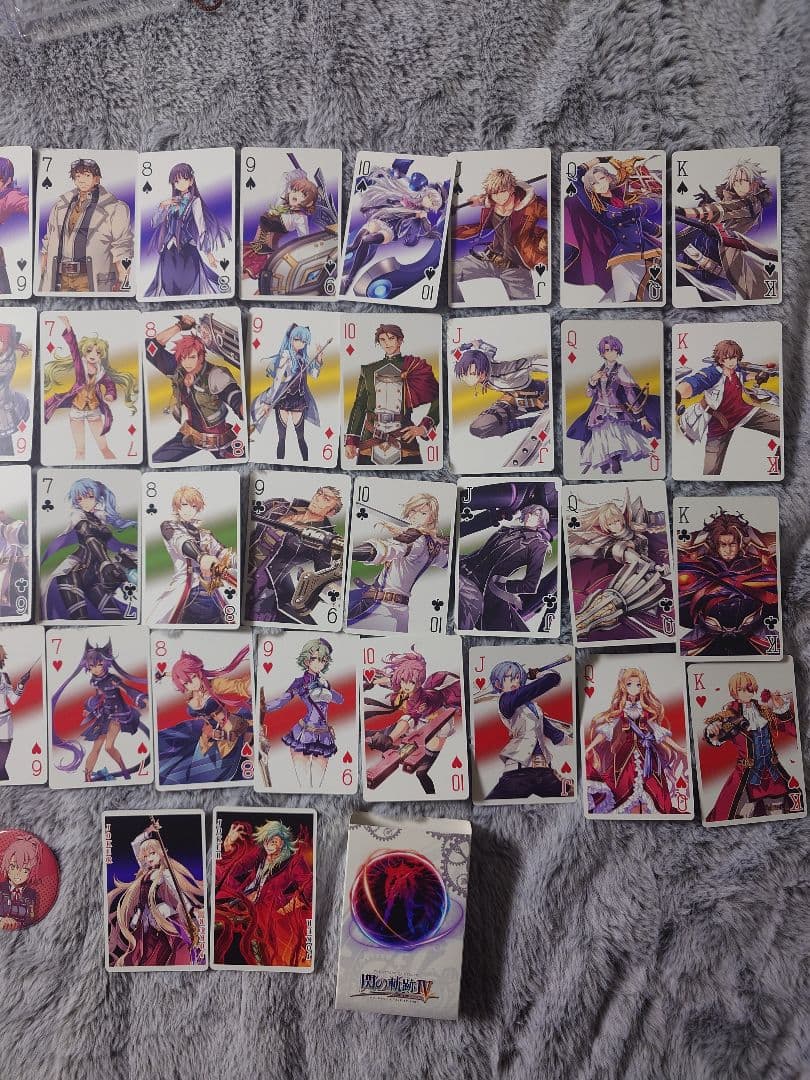 閃の軌跡Ⅳオリジナルトランプ＋缶バッジ3つ