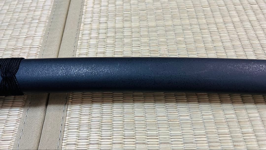 模造刀 太刀 漆黒刀 山本勘助太刀拵え 左文字 石目鞘 龍目貫 251020-1