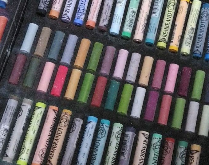 ブランドターレンスジャパン 色ソフトパステル60色＋ハーフ60色