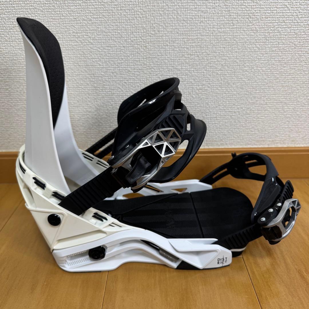 23-24 1回のみ 使用 SALOMON DISTRICT Mサイズ