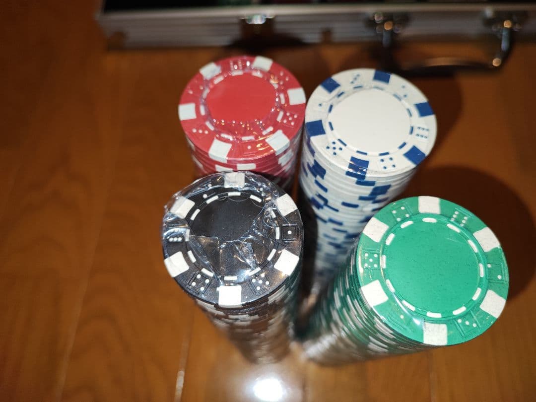 カジノ チップ トランプ ポーカー　カジノチップ 500枚　ポーカーセット