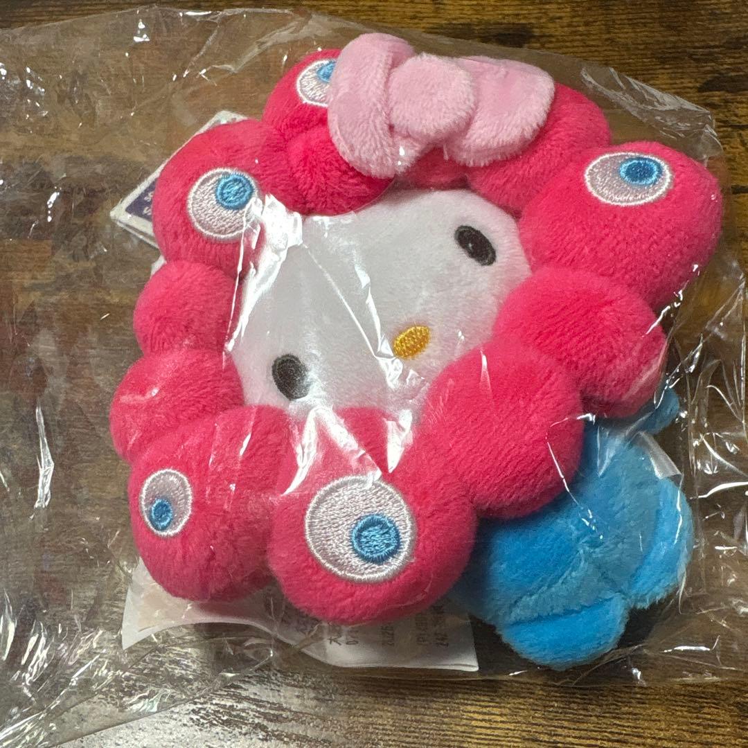 【大阪関西万博】ミャクミャク×サンリオ　なりきりぬいぐるみハローキティ