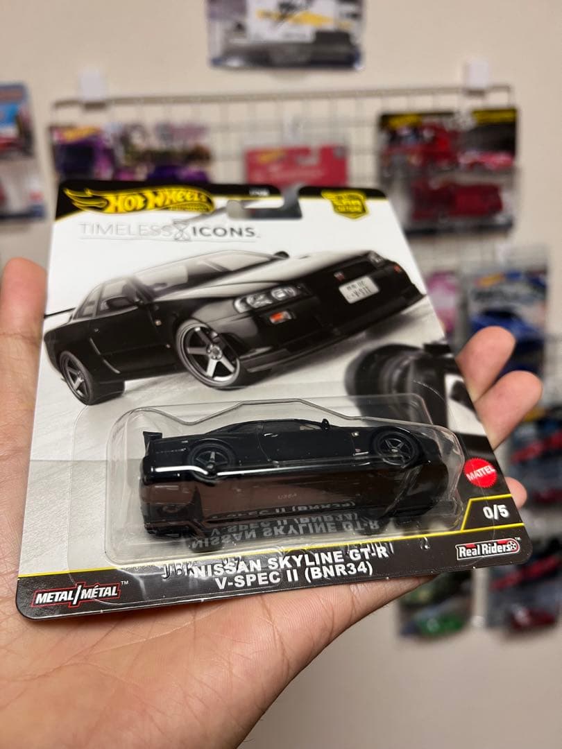 ホットウィール 　チェイス　スカイライン　GT-R V-SPECⅡ BNR34