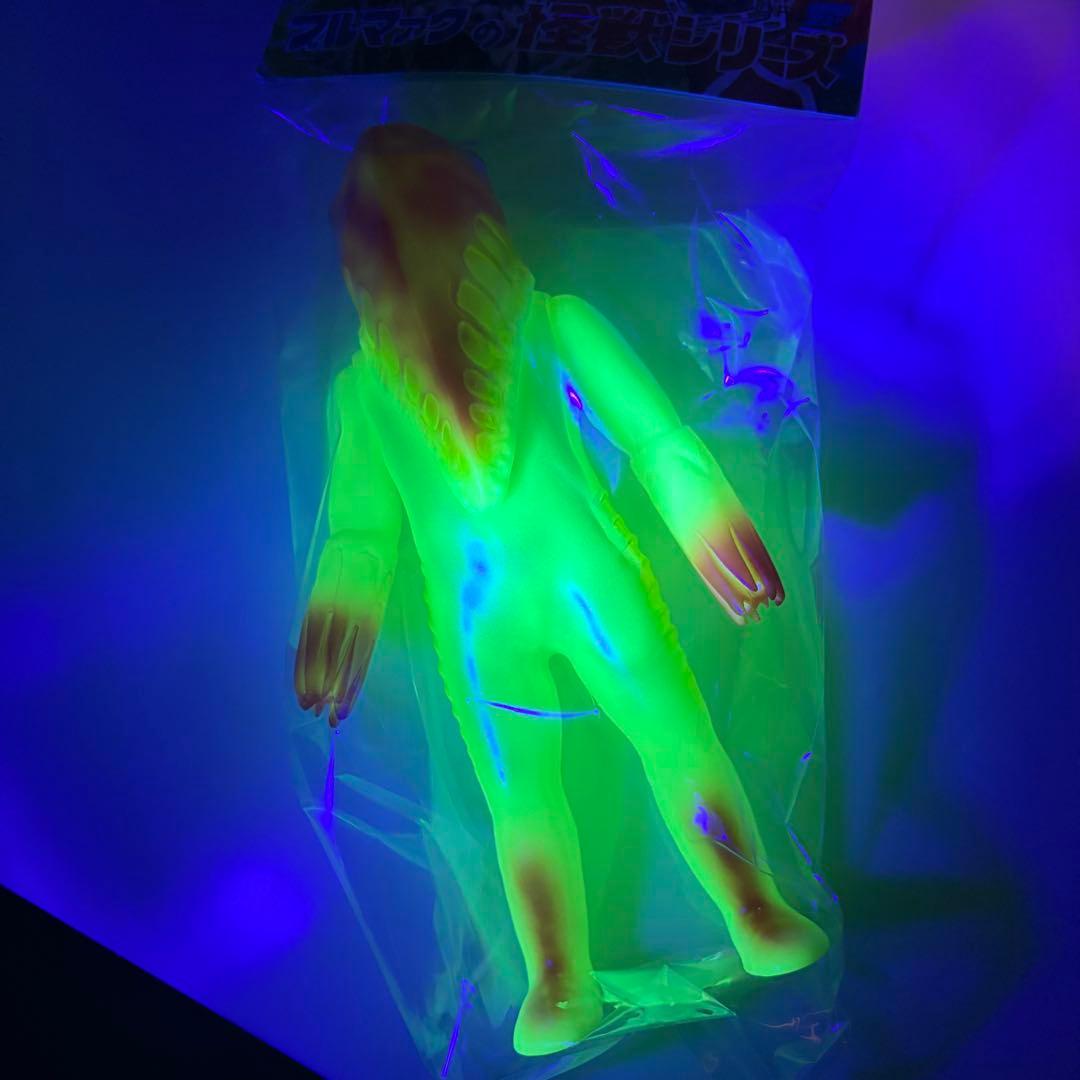 wf2026w 100個限定 ブルマァク メトロン星人 蓄光 gid ワンフェス