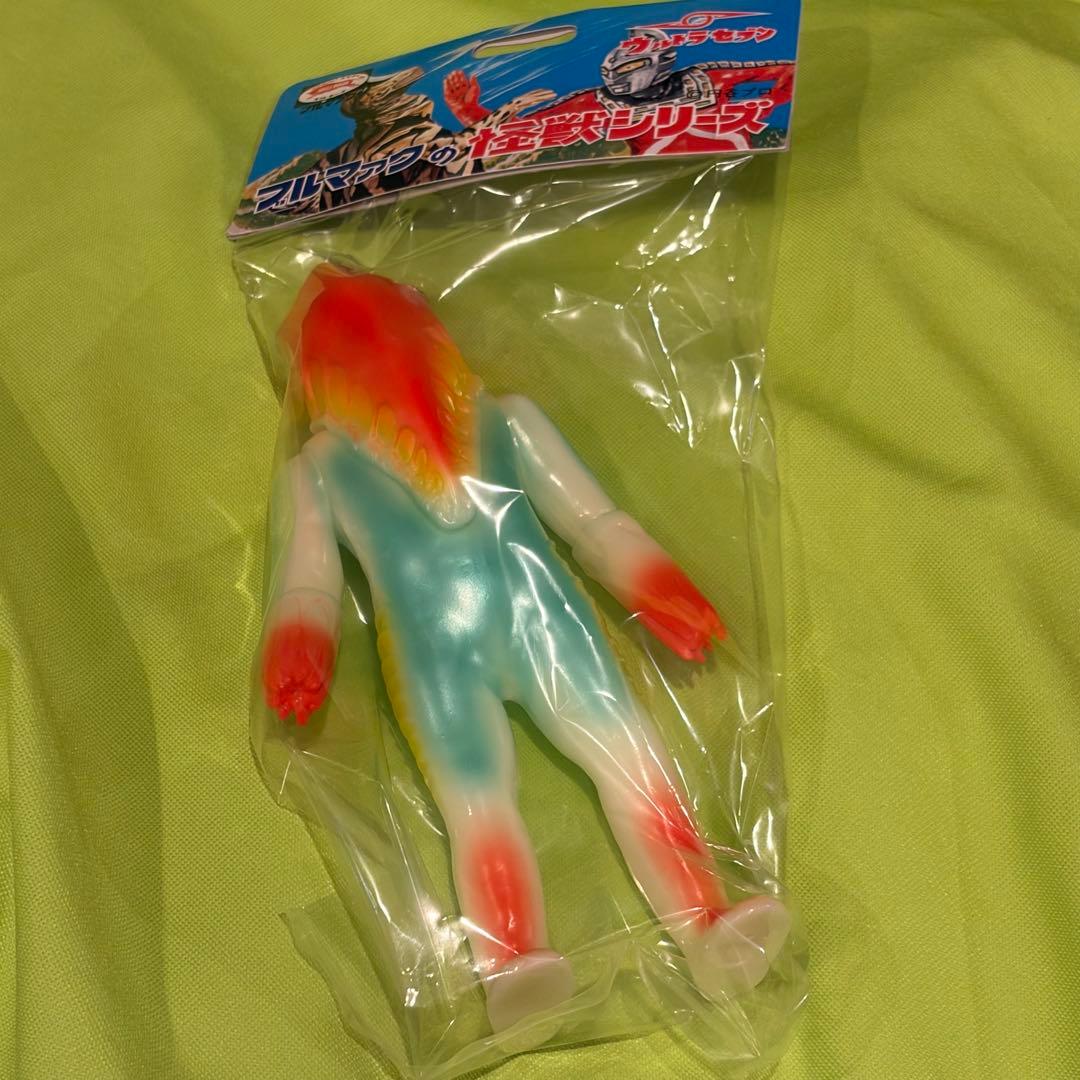 wf2026w 100個限定 ブルマァク メトロン星人 蓄光 gid ワンフェス