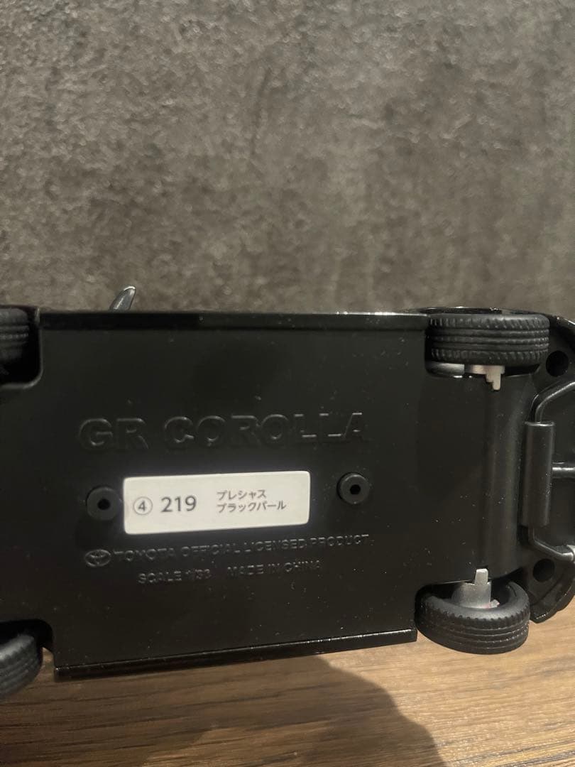 トヨタ GRカローラブラックミニカー　1/30