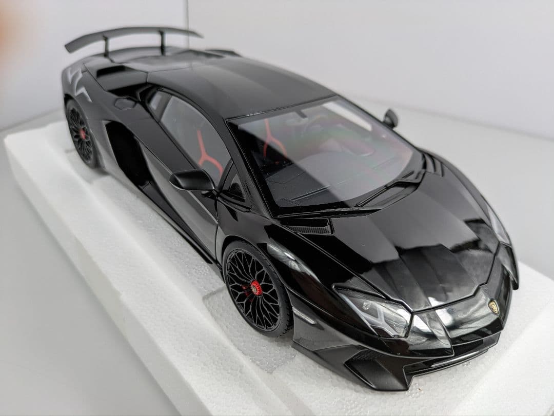1/18 ミニカー オートアート ランボルギーニ アヴェンタドール SV