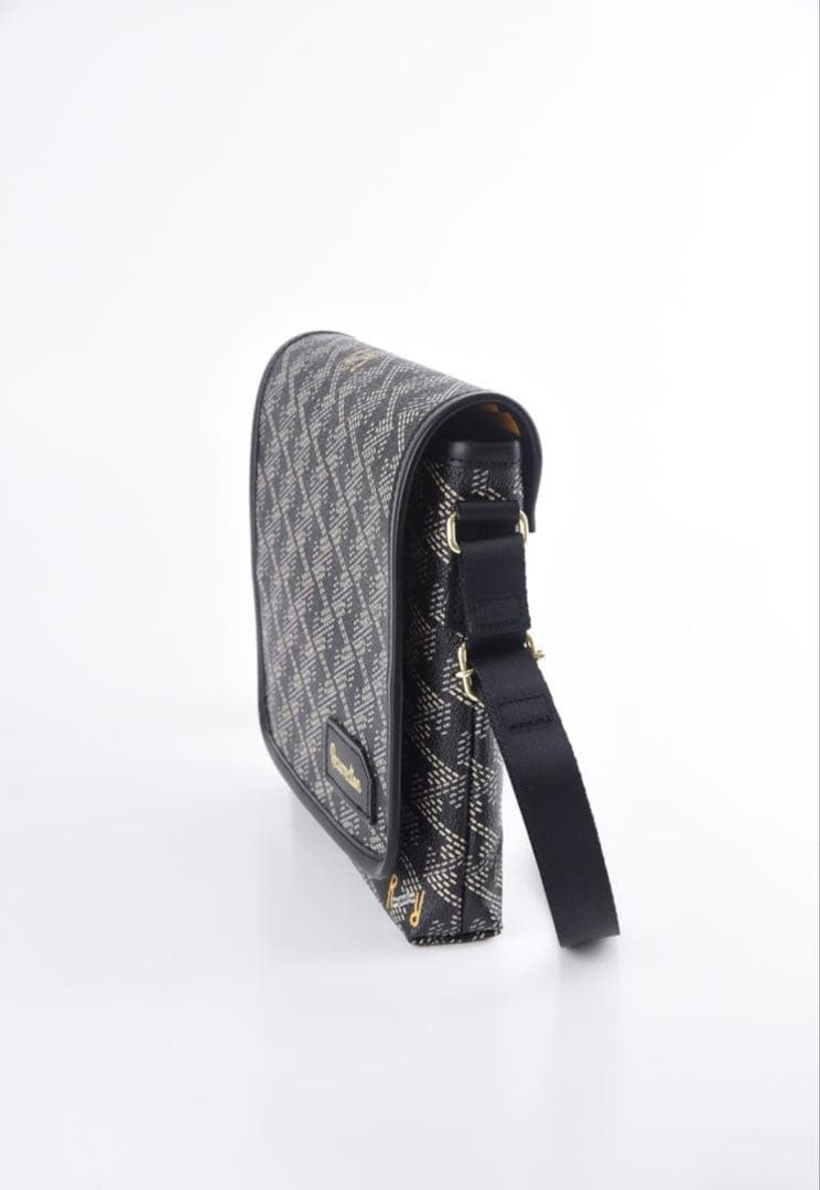 新品タグ付きResurrection ショルダーバッグ パロット