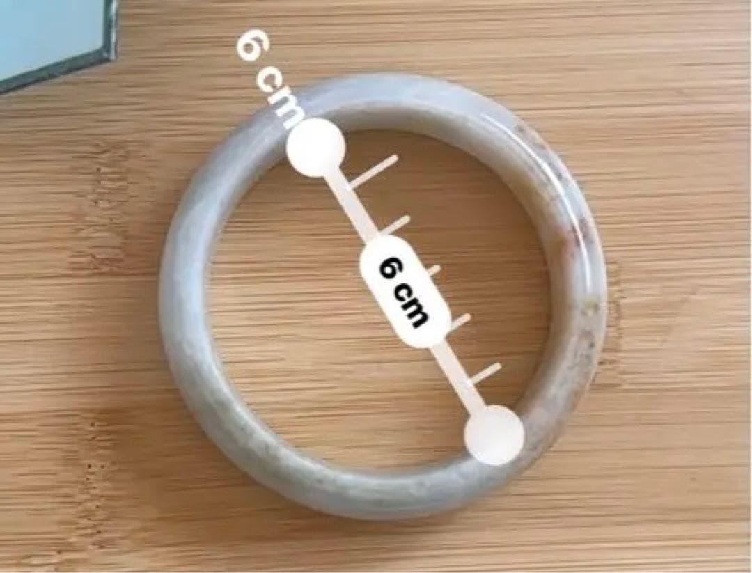 翡翠のブレスレット