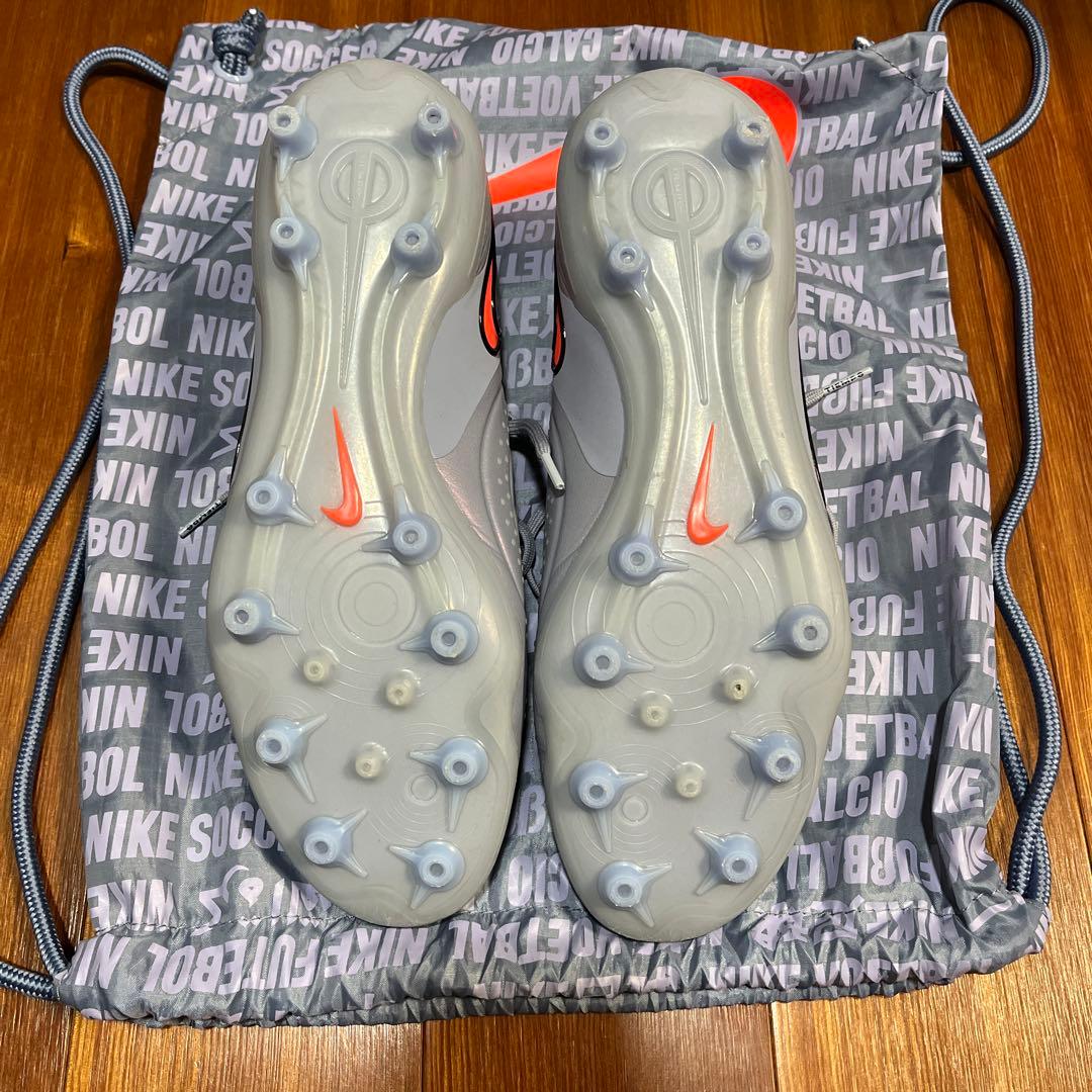 【箱無し】NIKEティエンポレジェンド10 エリートAG 26.5