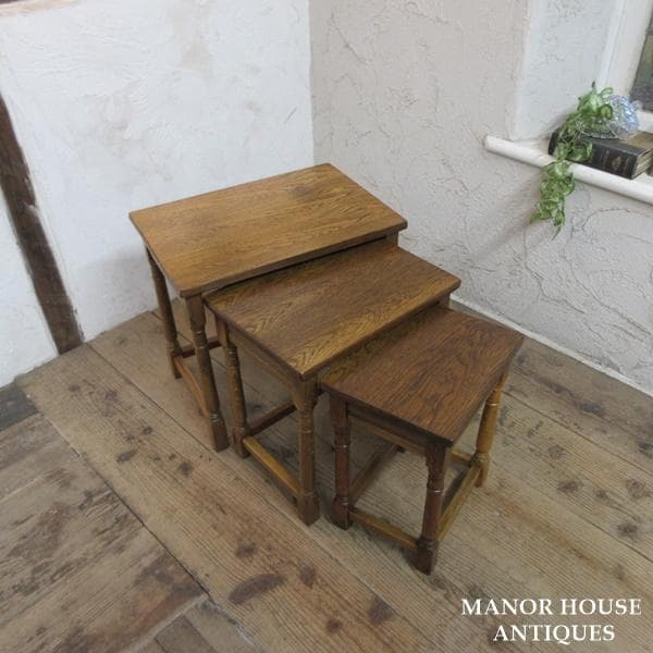 イギリス アンティーク 家具 ネストテーブル サイドテーブル 3台組 6078e