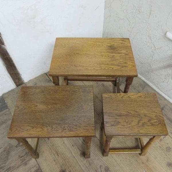 イギリス アンティーク 家具 ネストテーブル サイドテーブル 3台組 6078e
