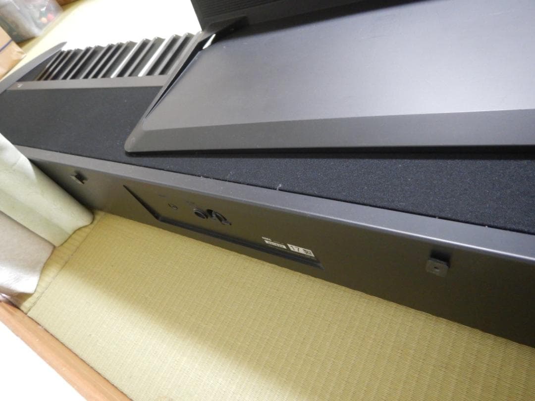 KORG　B1　2017製電子ピアノ　デジタルピアノ　ヘッドホン付き