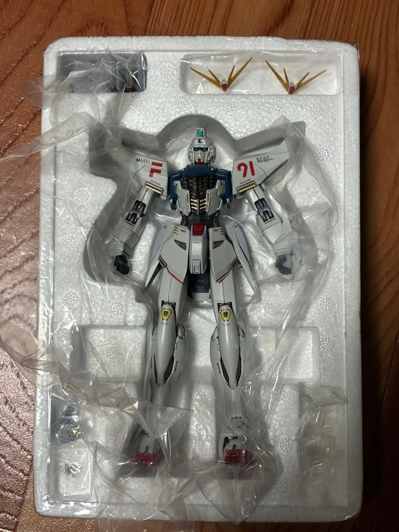 メタルビルド　ガンダムF91 クロニクルホワイト　開封品