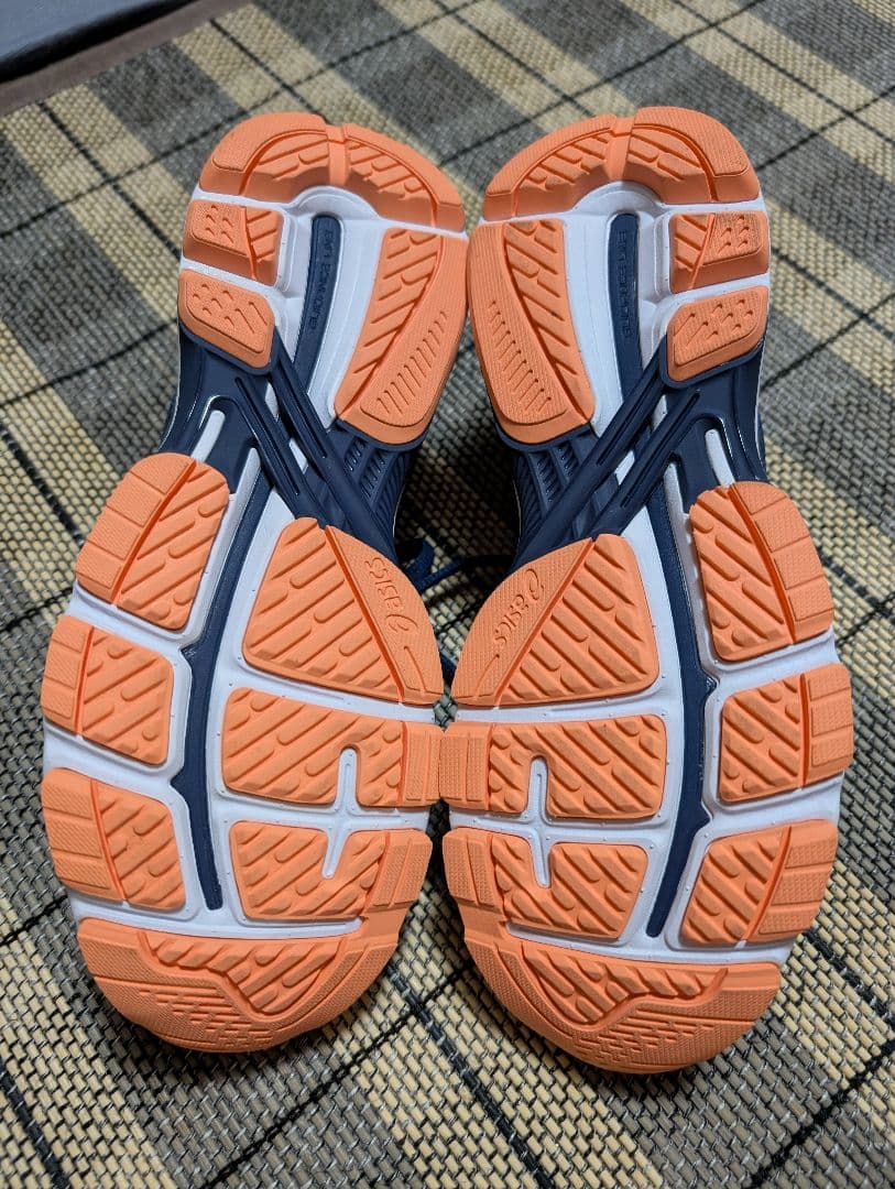 ASICS GT-2000 ネイビー／オレンジ 23.5センチ