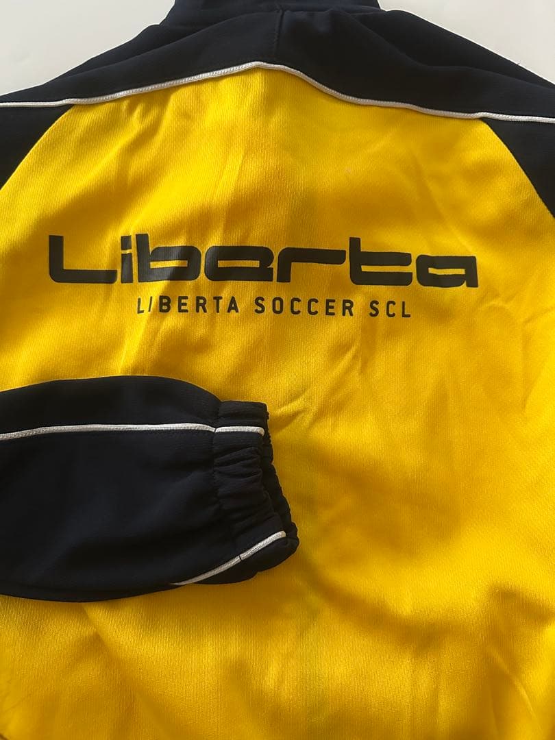 リベルタ　145cm Liberta ウィンドブレーカー、ジャージ　ウェアセット