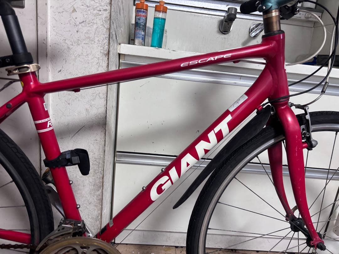 GIANT ESCAPE クロスバイク 赤