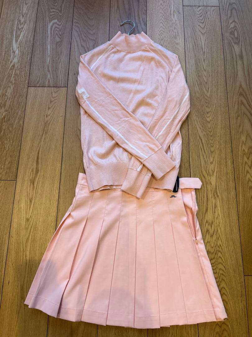 リンドバーグ上下ゴルフ2着セット　セーターとスカートピンクM上品可愛い暖かいお得