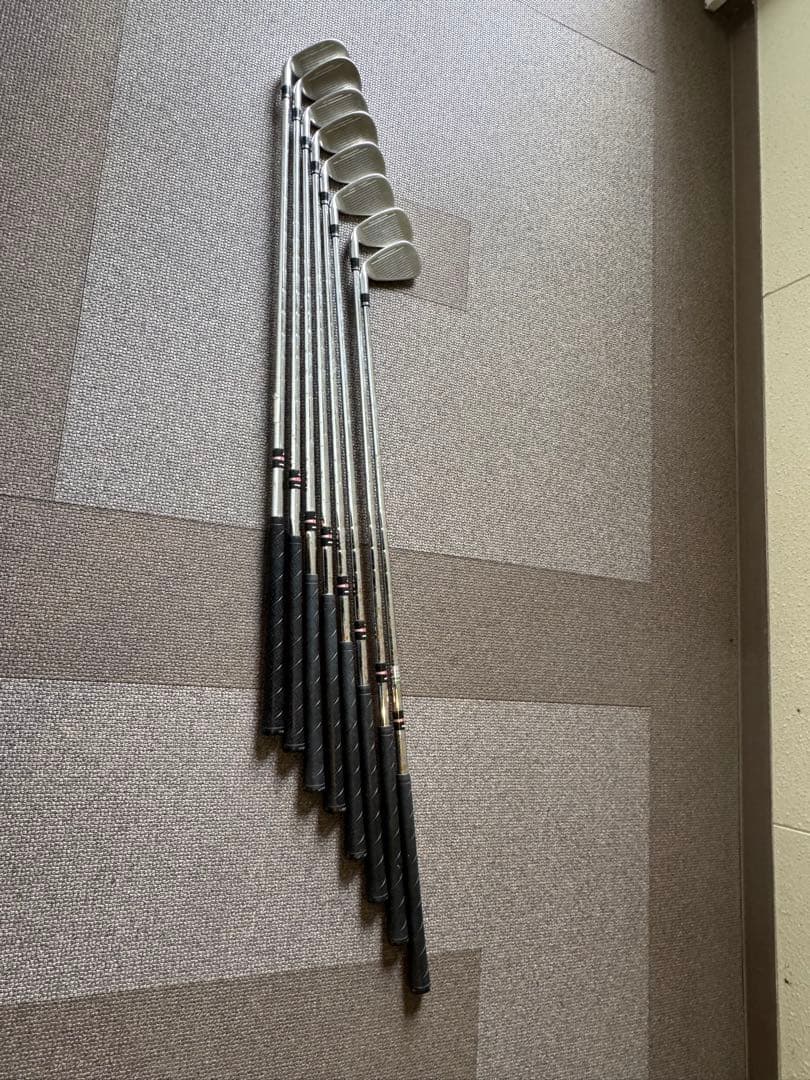 特別ウインターセール　テーラーメイド　アイアンセット8本＋ドライバー付き