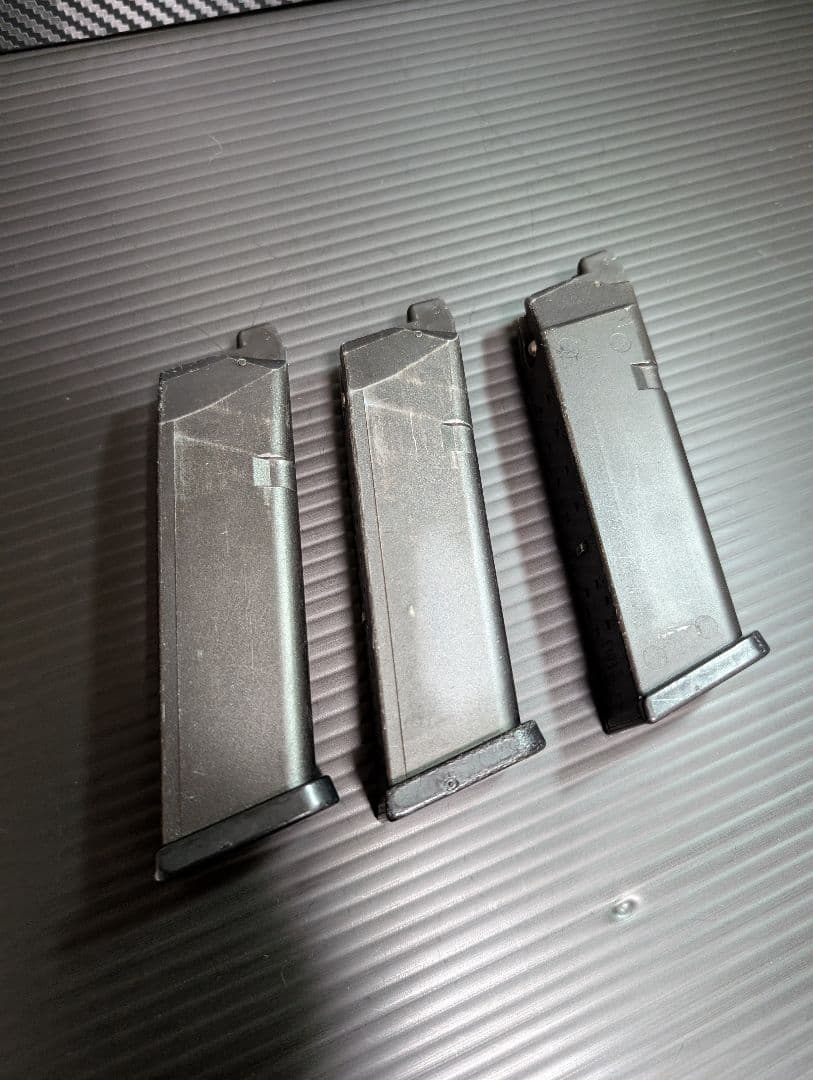 東京マルイ グロック18C 予備マガジン付き