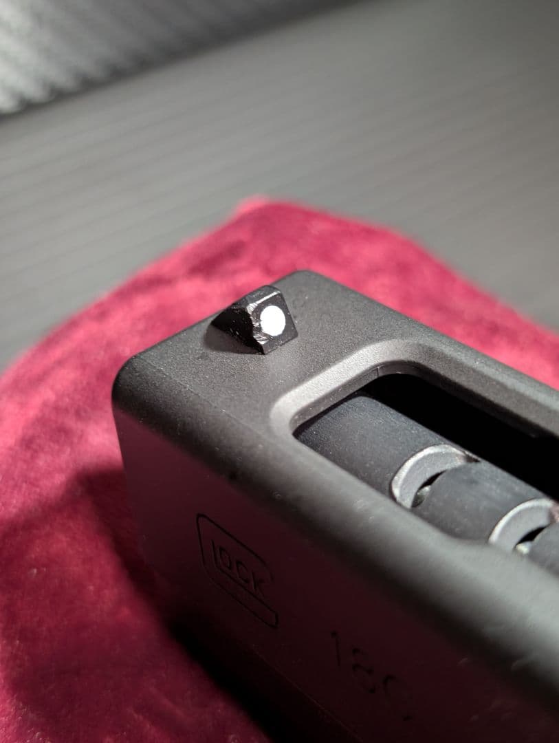 東京マルイ グロック18C 予備マガジン付き