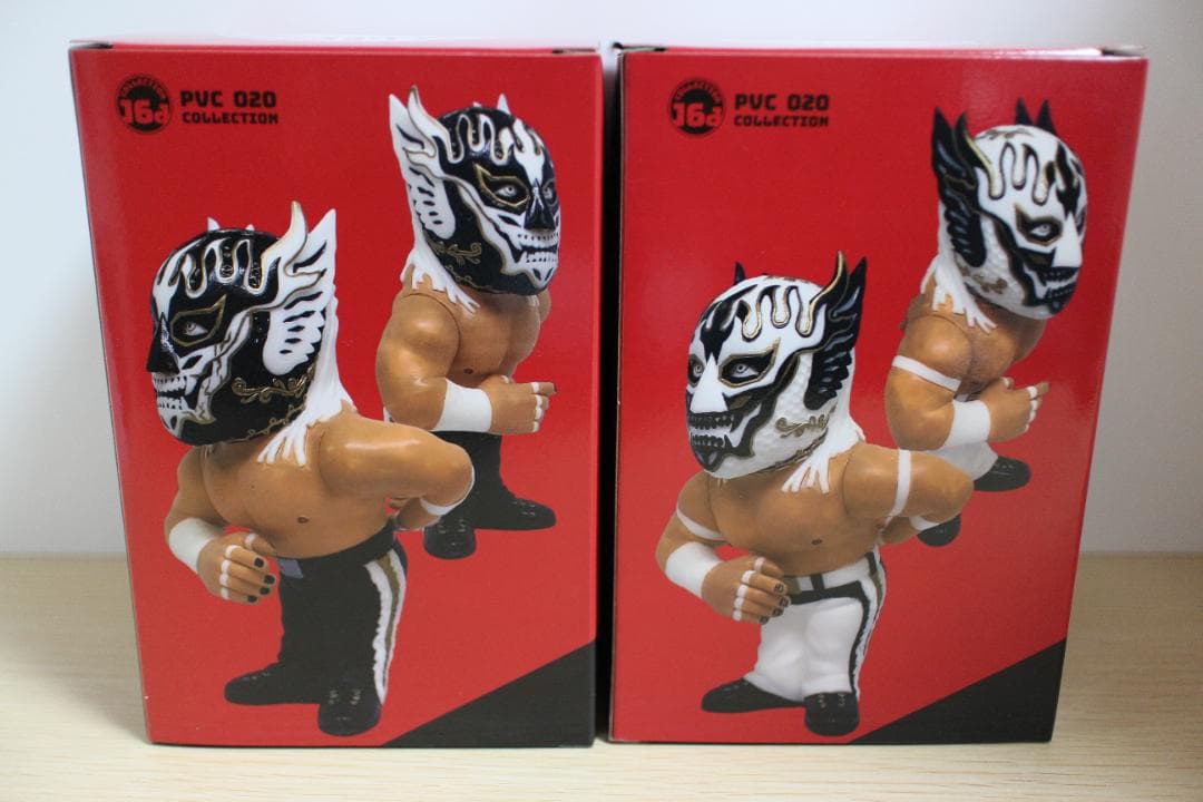 エル・デスペラード 16d ソフビコレクション 黒、白コス デスペリブロ セット