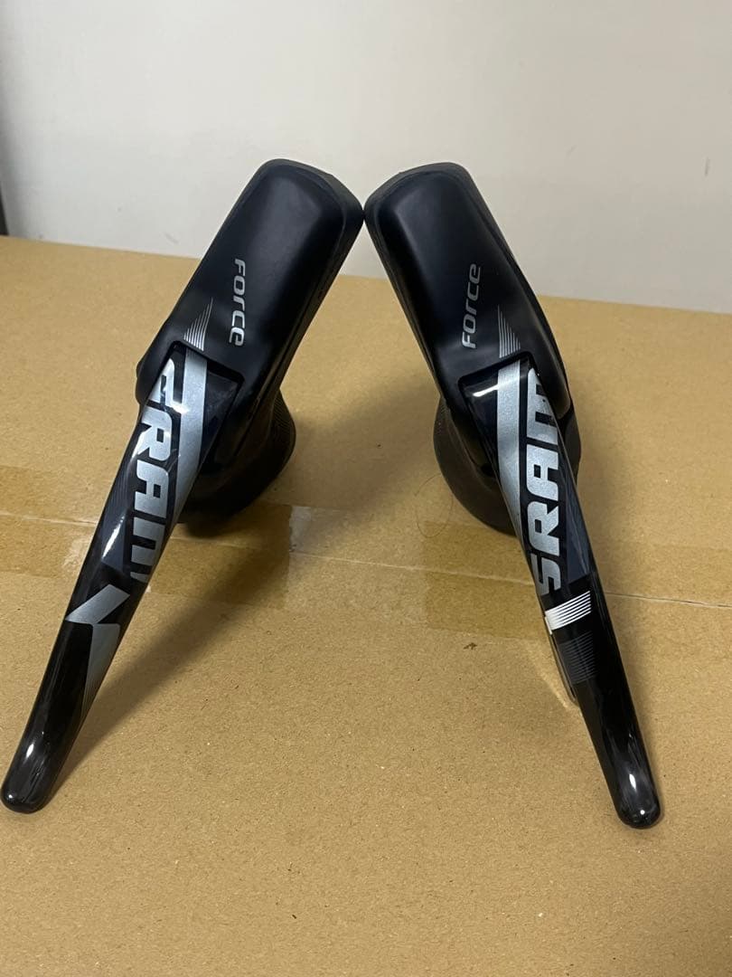 SRAM Force 1 カーボン　シフター・レバー セット　油圧式ブレーキ用
