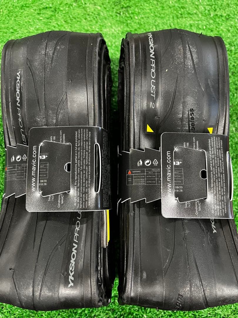 MAVIC YKSION PRO UST 2 タイヤ 700x28C2本セット