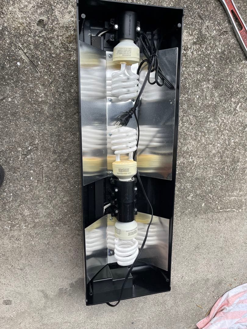 飼育ゲージ　バスキングライト