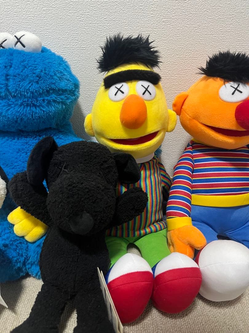 KAWS×UNIQLO セサミストリート＆スヌーピーぬいぐるみ7体セット