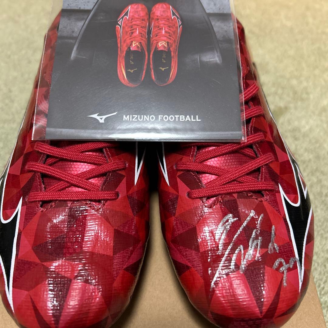 Mizuno ミズノ　アルファ2 プロ　ジョアン・フェリックス サイン入り