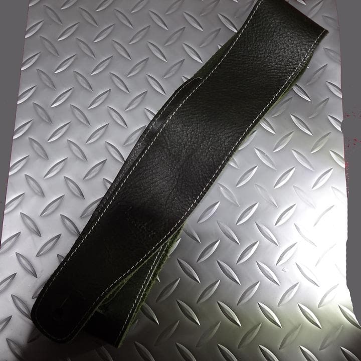 Fender スパロゴ　レザー　ストラップ