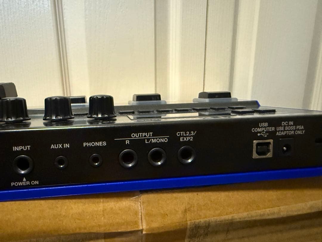 BOSS GT-1 アダプター付