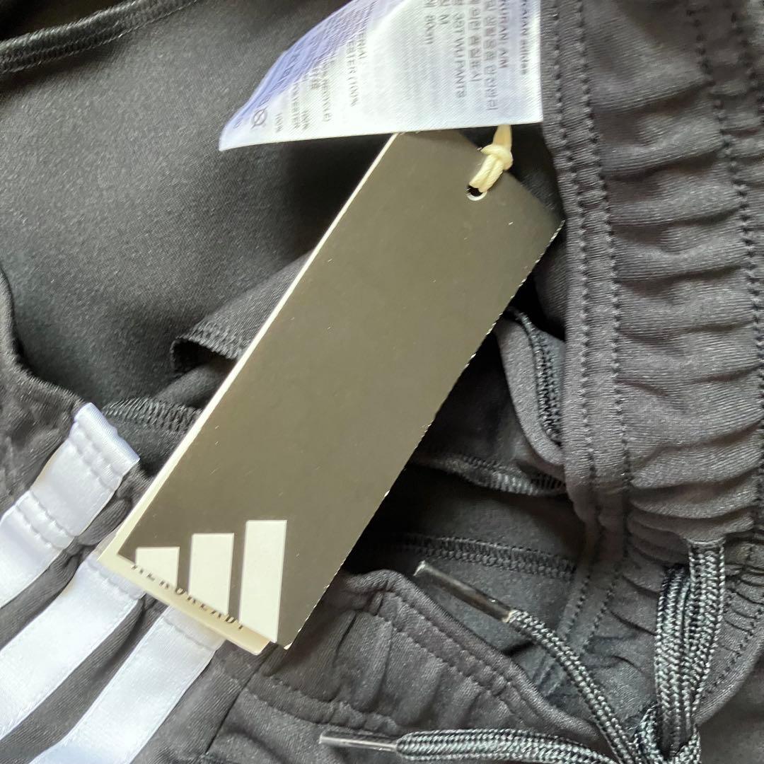 最終価格☪️新品タグ付き　アディダス　黒　ジャージ　セットアップ　上下