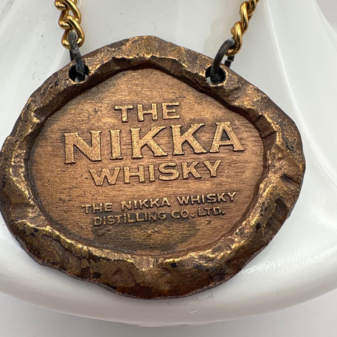 NIKKA ウイスキー 白い陶器製ボトル　アルコール分43% 700ml