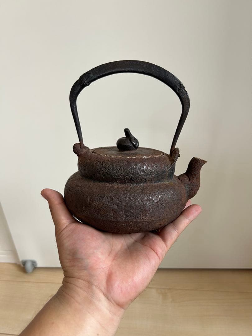 鉄蓋重餅小鉄瓶　煎茶道具　容量700cc